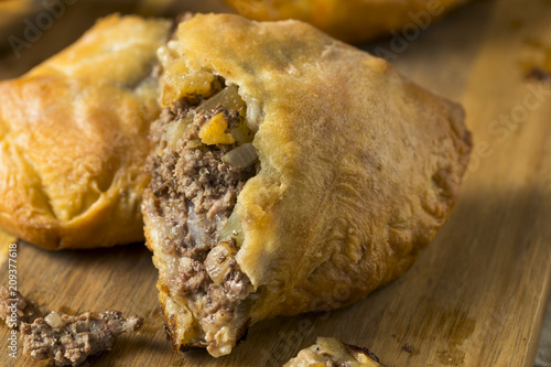 Foto Homemade Upper MIchigan Pasty Meat Pie