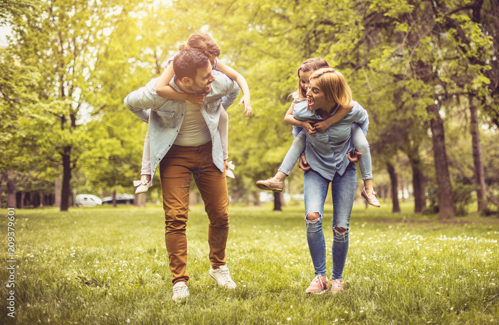 Obraz premium Happy sunny day at park.