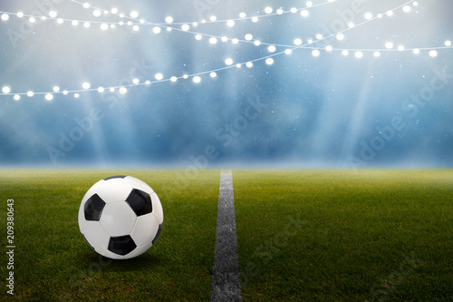 Fußball im Stadion mit Lichterkette © OFC Pictures