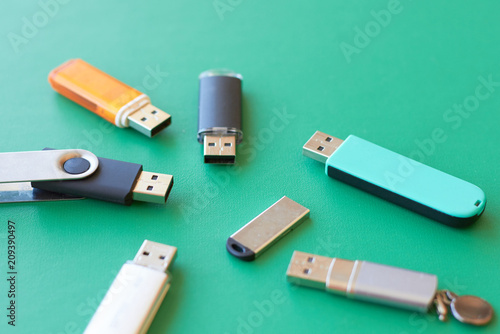 Obraz na płótnie a lot of USB flash drive