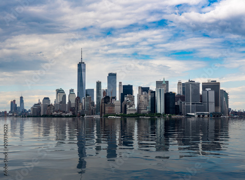 Photography Panorama of Manhattan with calm artificial water
