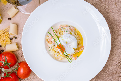 pasta with salmon and poached egg
