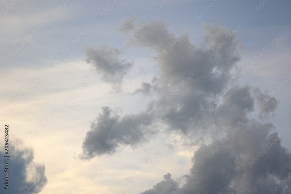 Obraz premium cloud before rainy storm,gray and color sky