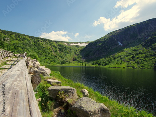 Podr     przez Sudety  Ma  y Staw pod R  wni   pod   nie  k   w Karkonoszach - pi  kna polodowcowa dolina