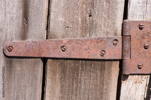 Foto Hinges on the door