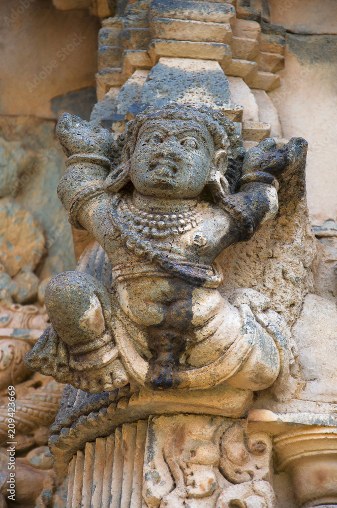 Carving details on the outer wall of the Kasivisvesvara Temple, Lakkundi, Karnataka, India