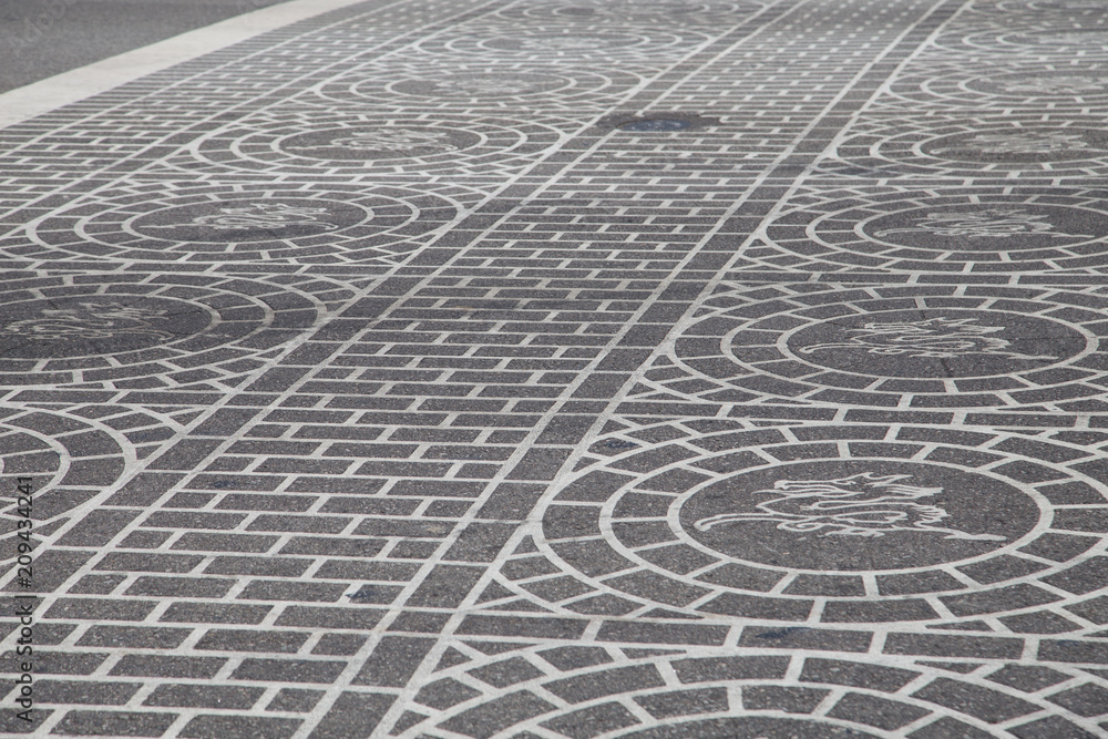 Fototapeta premium Chinese symbols on road