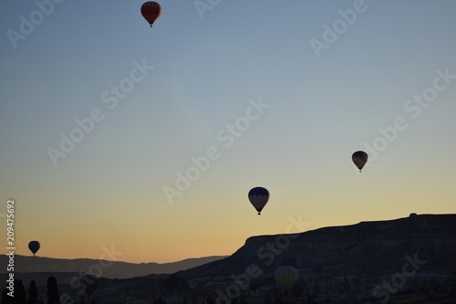 Sunrise in Cappadocia with hot air balloons © shootthesky
