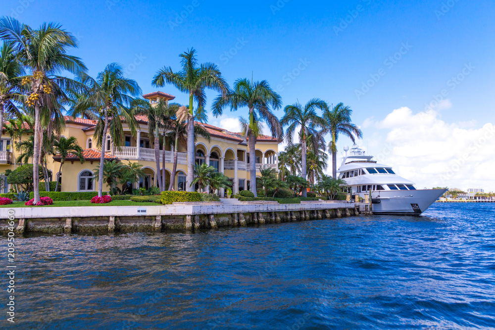 Large House in Fort Lauderdale