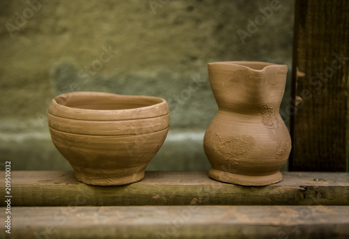 Handmade clay containers © esebene