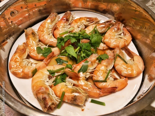 Steamed Fresh Giant Shrimp Thai Style Dinner