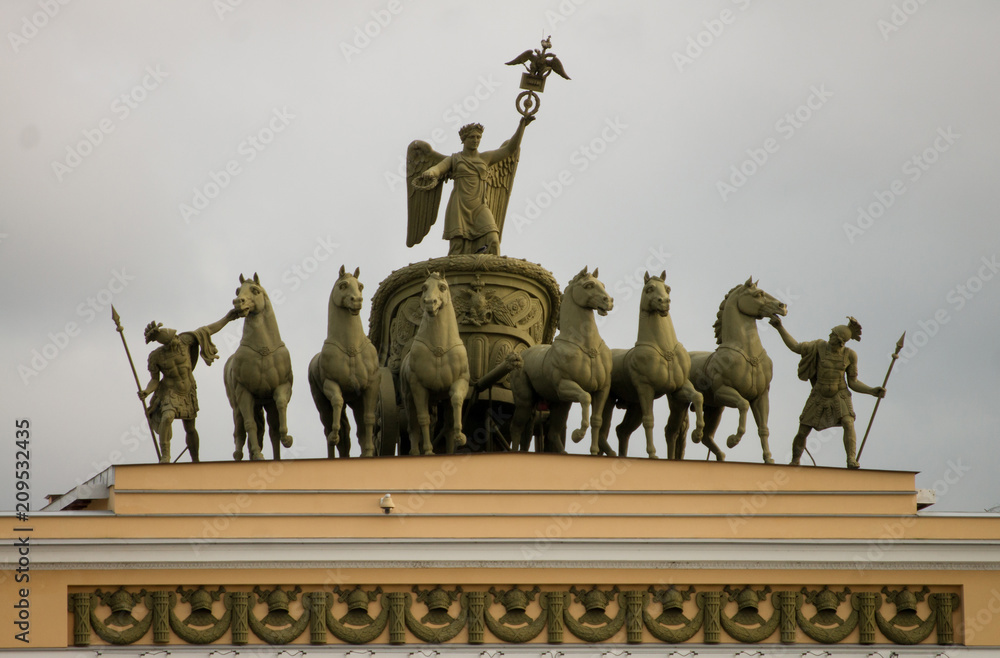 Obraz premium Petersburg, Russland, Generalstabsgebäude, Triumphbogen