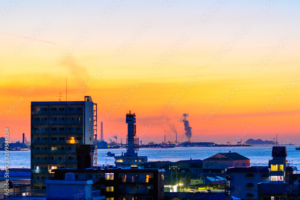 関門海峡の夕暮