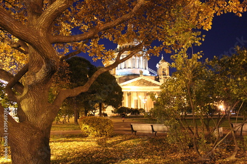 isaak cathedral at autumn night (St.Petersburg)