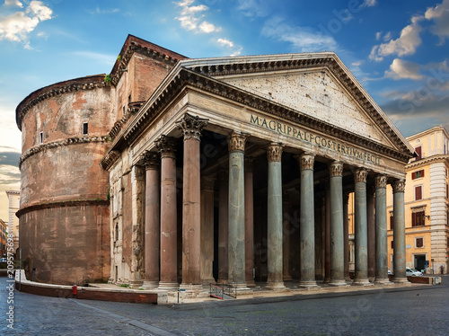 Ancient building of Rome
