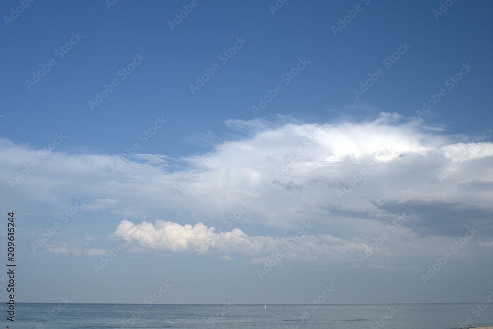Obraz premium horizon,sky,sea,water,clouds,blue,white