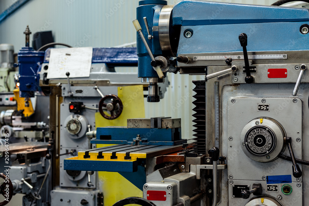 Shop for metal cutting. Shop for metal cutting.