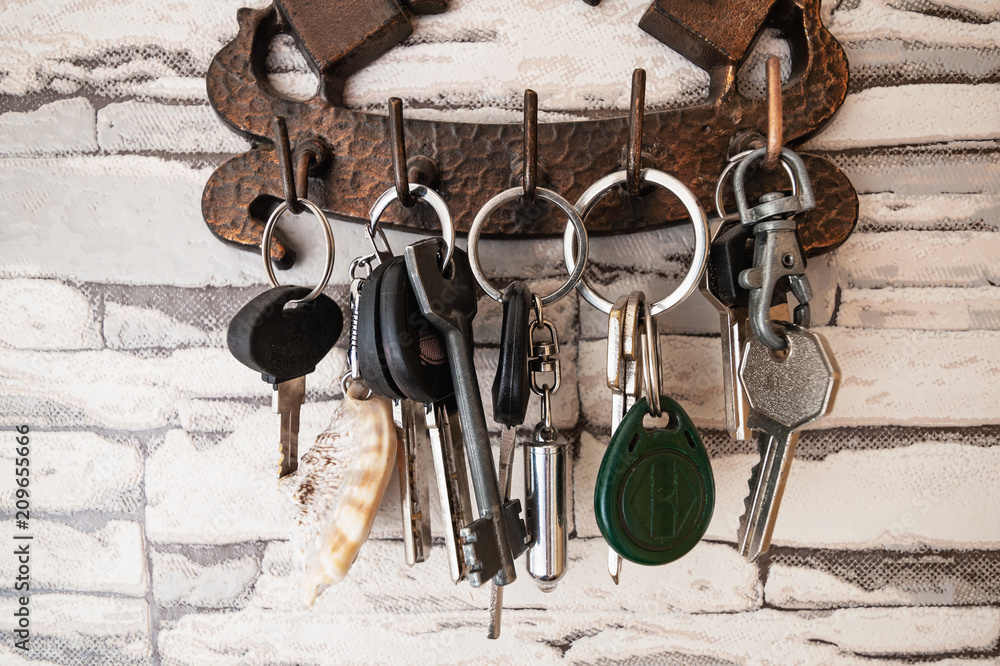 Keys hanging on wall best sale