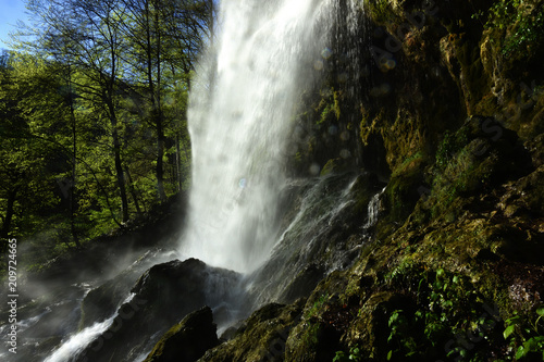 Uracher Wasserfall  Bad Urach  Deutschland  Schwaebische Alb 