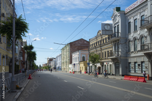 Fototapeta Naklejka Na Ścianę i Meble -  Historical street named after Kuibyshev in Samara, Russia. On a Sunny summer day. 17 June 2018