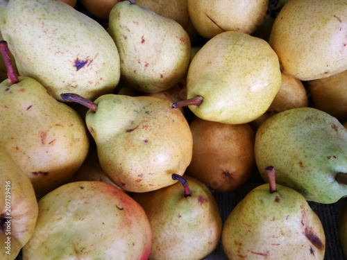 Group of ripe fresh pears