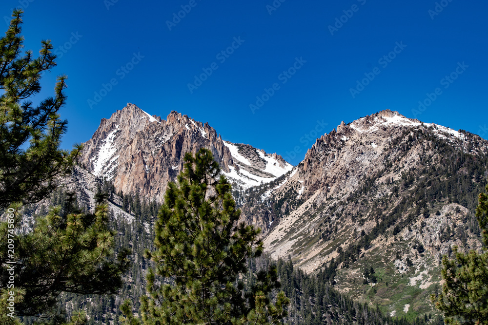 View of Sawtooth Ridge above Twin Lakes near Bridgeport, CA