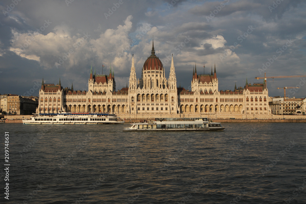 Fototapeta premium The Hungarian Parliament Building in Budapest, Hungary
