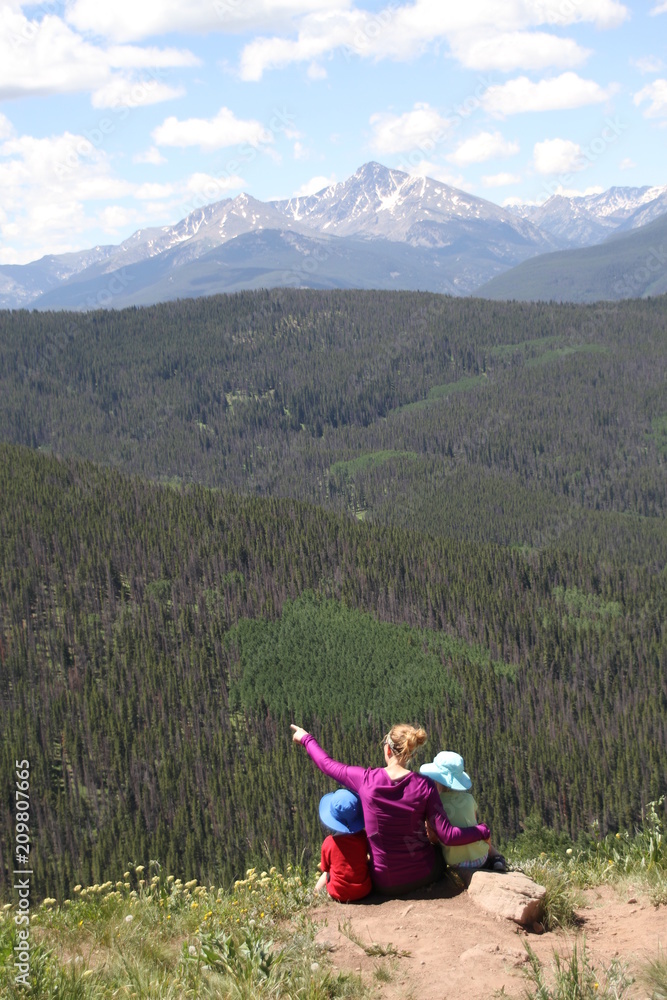 Explore the Mountians Explore the Mountians