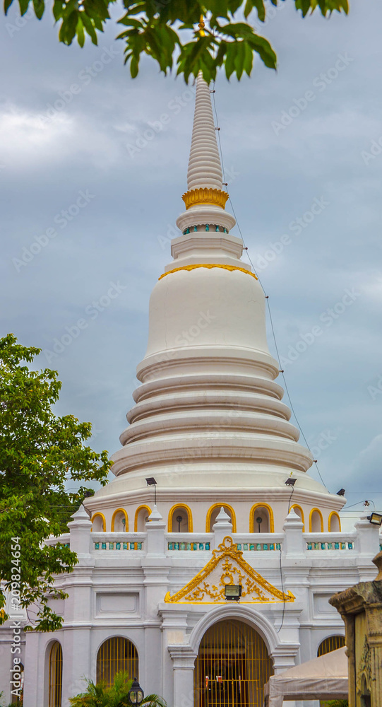 Fototapeta premium Buddhist Temple