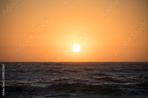 Fototapeta Naklejka Na Ścianę i Meble -  Ocean Beach Sunset