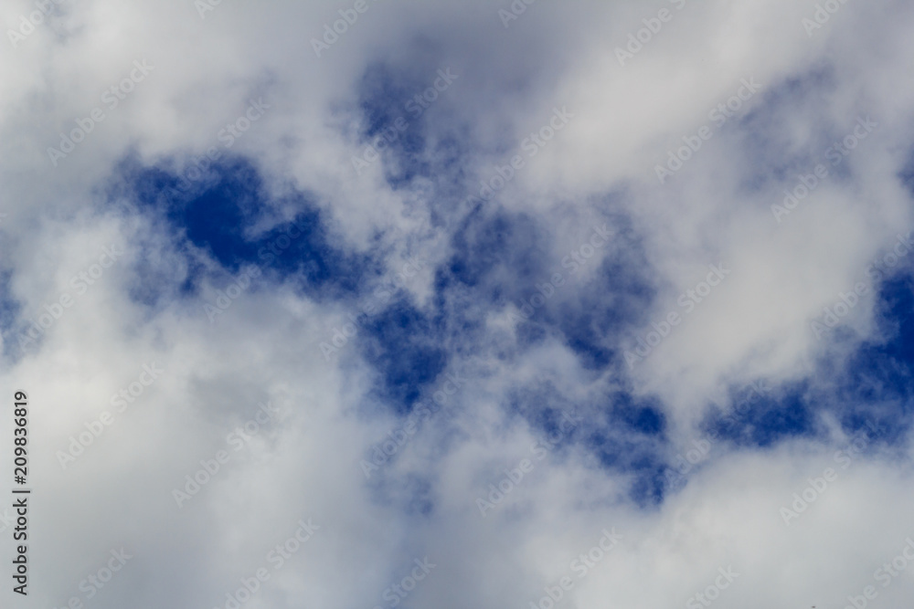 Obraz premium Blue sky and clouds with copy space
