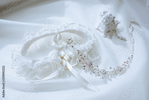 Beautiful wedding jewel for bride and groom