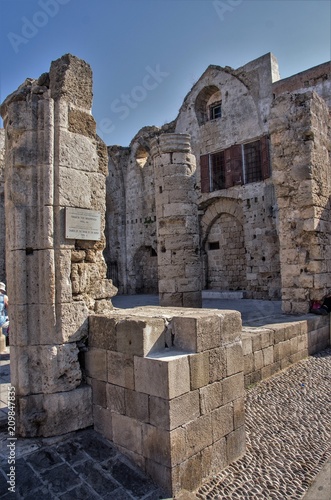 Rodos - ruiny antycznej świątyni