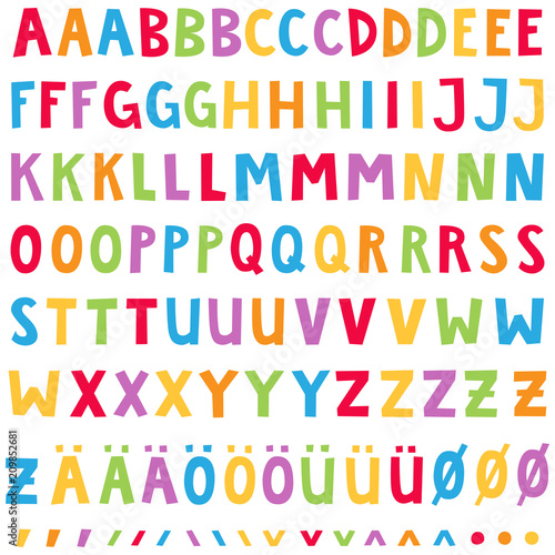Bunte Buchstaben, Set, Großbuchstaben, drei verschiedene Versionen und Farben pro Buchstabe