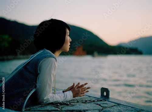 黄昏る妻