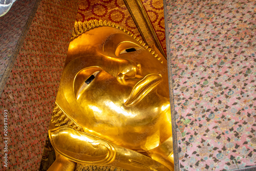 Reclined Buddha - Wat Pho - Bangkok