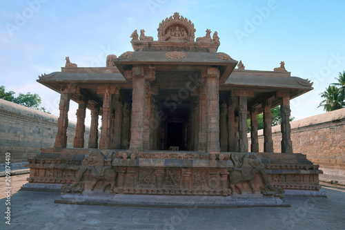 Maha-mandapa, Deivanayaki Amman shrine, adjacent to Airavatesvara Temple, Darasuram, Tamil Nadu photo