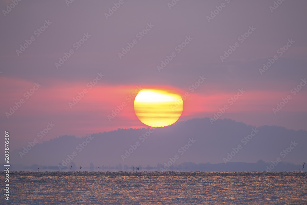  Morning light before the rain falls at sea