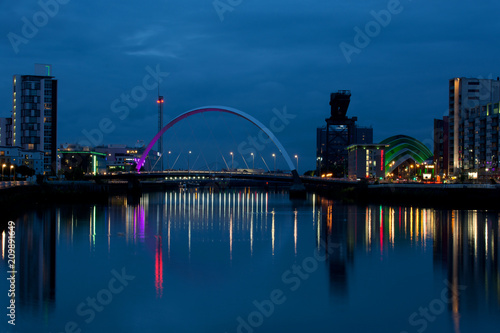 Clyde arc at night, Glasgow, United Kingdom © Alexander