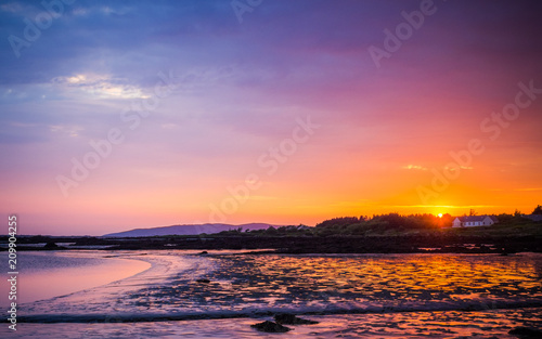 Irland Ebbe im Hafen von Dungloe County Donegal