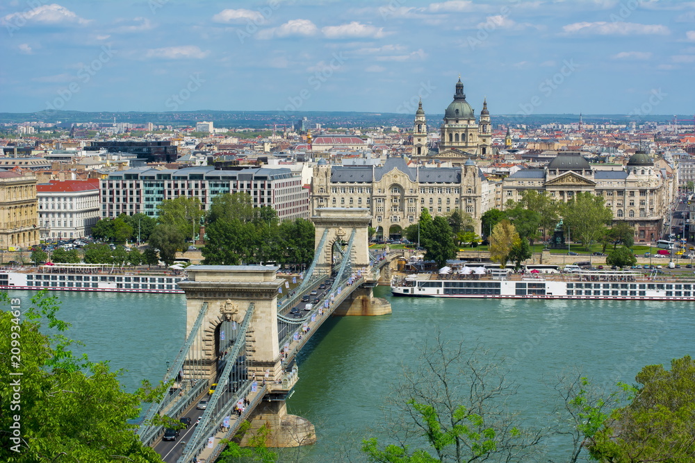 Chain Bridge over Danube river and St. Stephen's Basilica, Budapest, Hungary