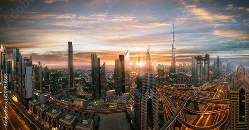Slika na platnu Dubai sunset panoramic view of downtown