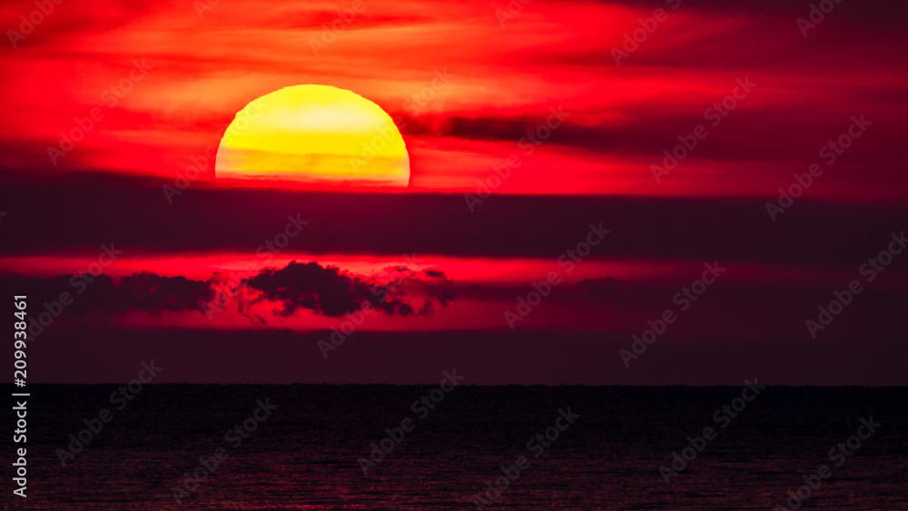 Closeup of Sun with big telephto lens, sunset