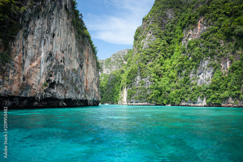 Thai island paradise © Randal