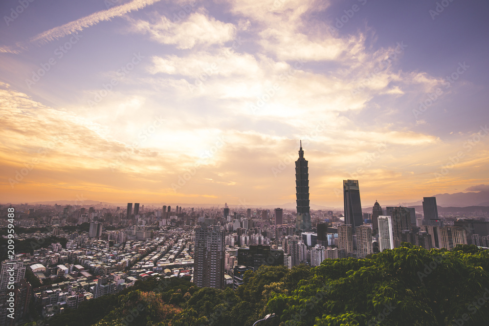 Fototapeta premium 台湾 台北の都市風景