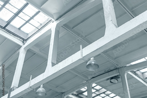 industrial roofing with trusses and top lightning inside view