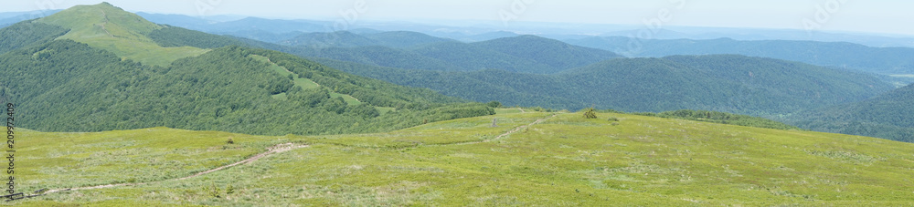 Obraz premium Bieszczady mountains, Poloniny mountains - panorama