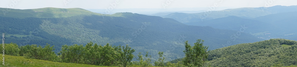 Obraz premium Bieszczady mountains - panorama/ panoramic photograph