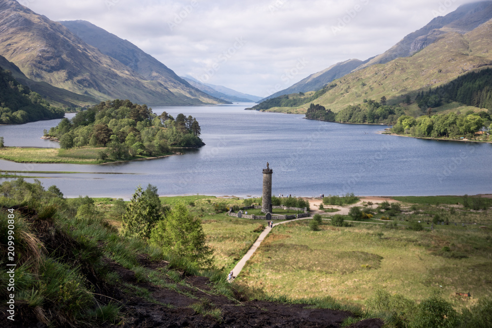 Naklejka premium Glenfinnan Monument