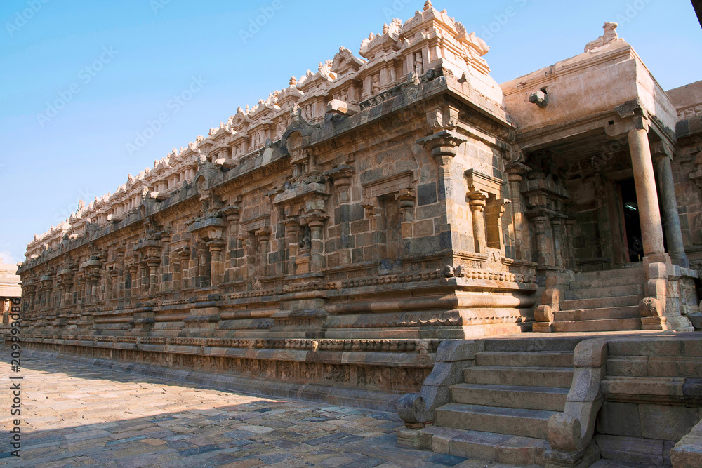 Northern entrance to the mukha-mandapa, Airavatesvara Temple, Darasuram, Tamil Nadu
